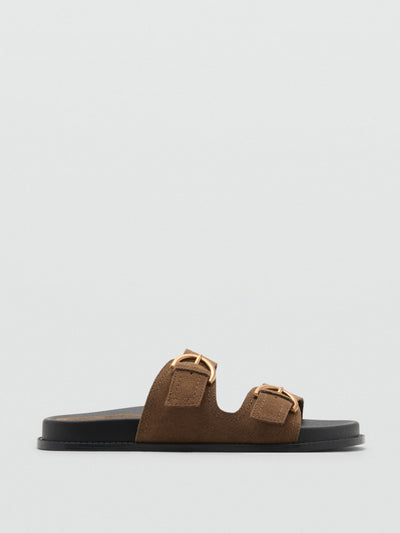 Mango Flat leather sandal with buckles at Collagerie