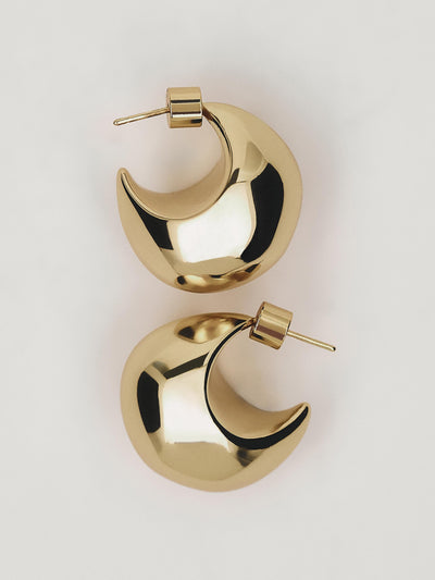 Massimo Dutti Textured curved earrings at Collagerie