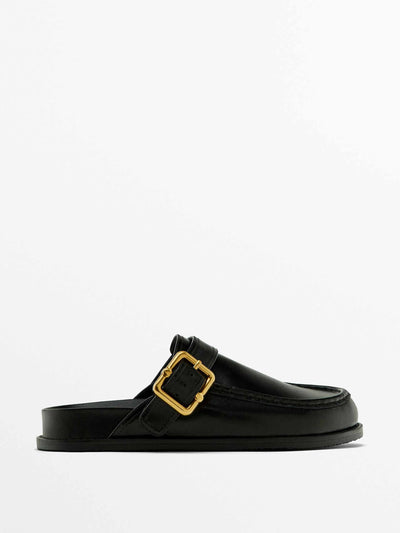 Massimo Dutti Leather clogs with buckle at Collagerie