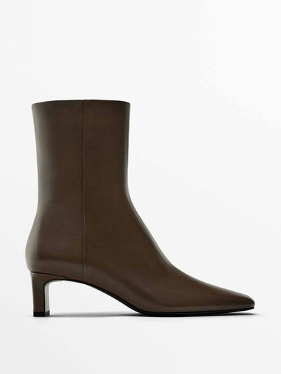 Massimo Dutti Leather heeled ankle boots at Collagerie