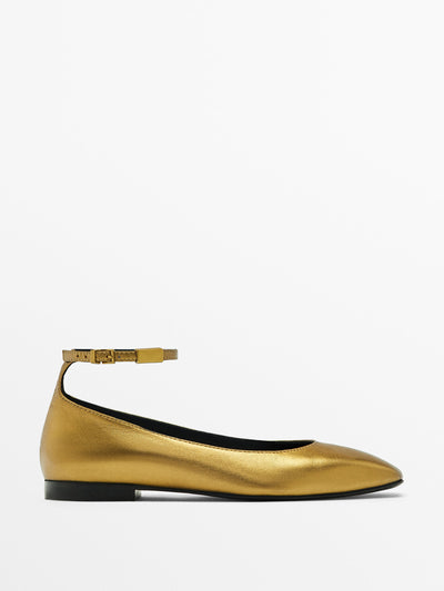 Massimo Dutti Gold metallic ballet flats at Collagerie