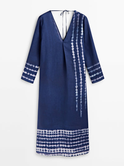 Massimo Dutti Navy and white kaftan at Collagerie