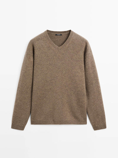 Massimo Dutti Oversized v-neck sweater at Collagerie