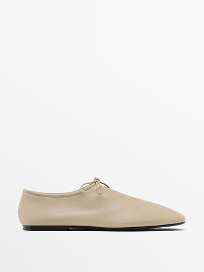 Massimo Dutti Soft lace-up ballet flats at Collagerie