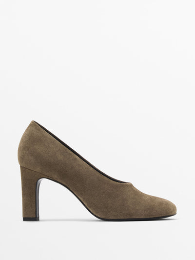 Massimo Dutti Split suede heeled shoes at Collagerie