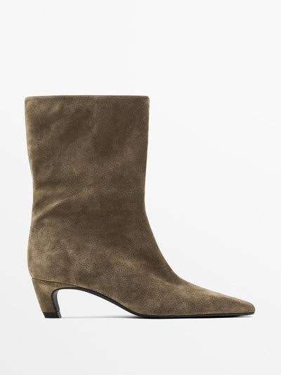 Massimo Dutti Split leather high-heel ankle boots at Collagerie