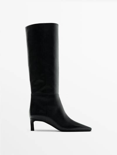 Massimo Dutti Low heel boots at Collagerie