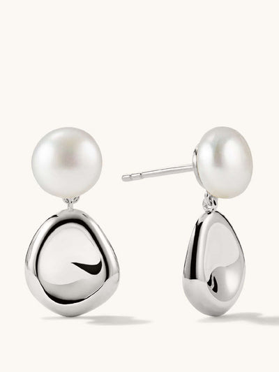 Mejuri Pearl sculptural drop earrings at Collagerie