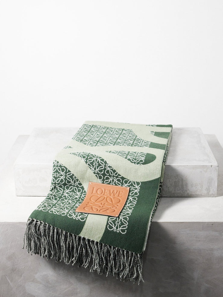Anagram blanket in wool Interiors Loewe    - Collagerie
