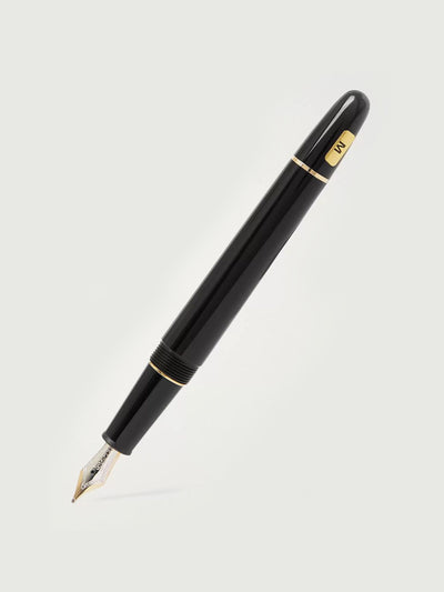 Montblanc Meisterstück classique resin and rhodium and gold-plated fountain pen at Collagerie