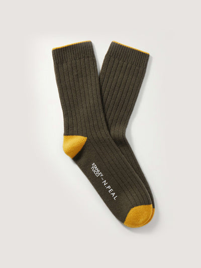 N.Peal Cashmere Cashmere-blend socks at Collagerie