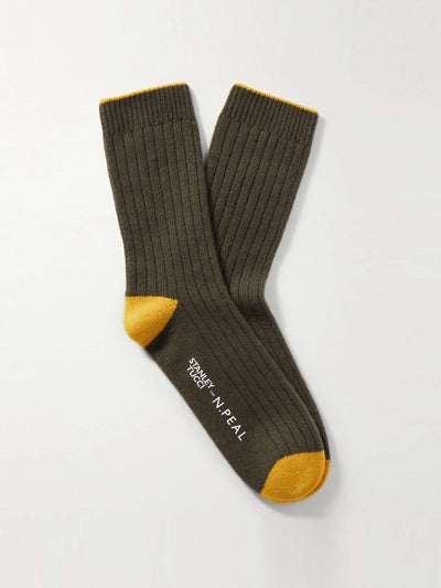 N.Peal Cashmere Cashmere-blend socks at Collagerie
