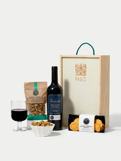 Marks & Spencer Red wine & nibbles gift box at Collagerie