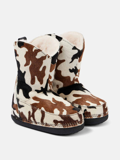 Inuikii Printed shearling-lined calf hair snow boots at Collagerie