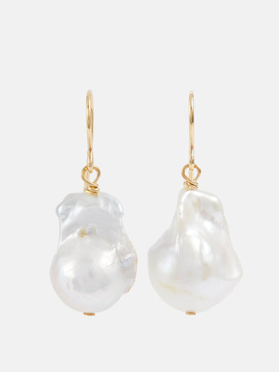 Jil Sander Pearl earrings at Collagerie