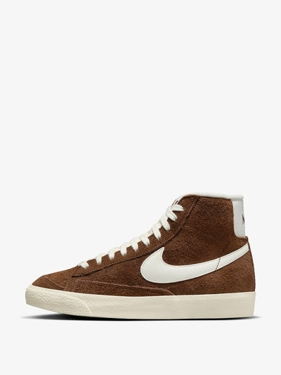 Nike Nike Blazer Mid '77 Vintage at Collagerie