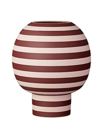 AYTM Varia vase at Collagerie