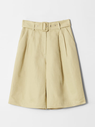 & Other Stories Pleated Bermuda shorts at Collagerie