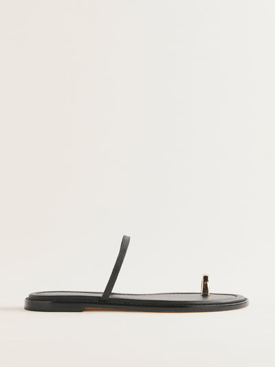 Reformation Cassandra flat sandals at Collagerie