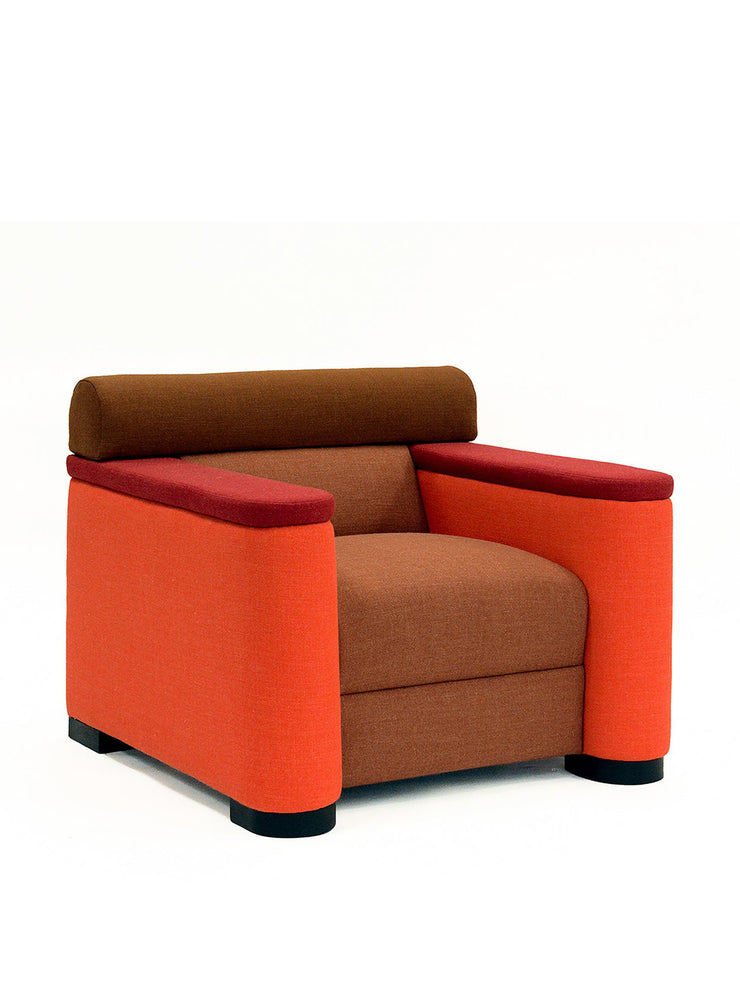 Orange armchair Interiors George Sowden    - Collagerie