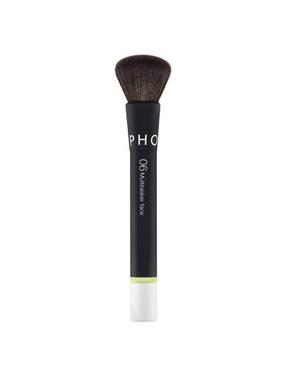 Sephora Collection 06 The Multitasker face brush at Collagerie