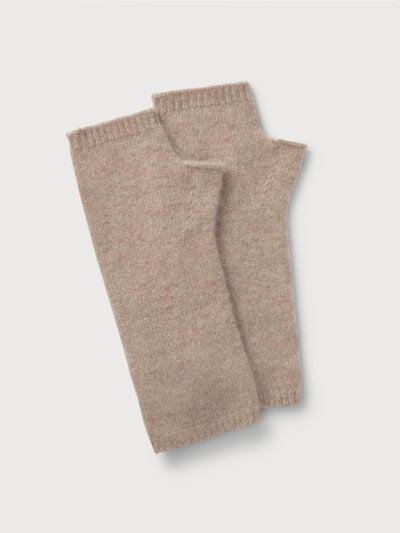The White Company Cashmere essential wristwarmer at Collagerie