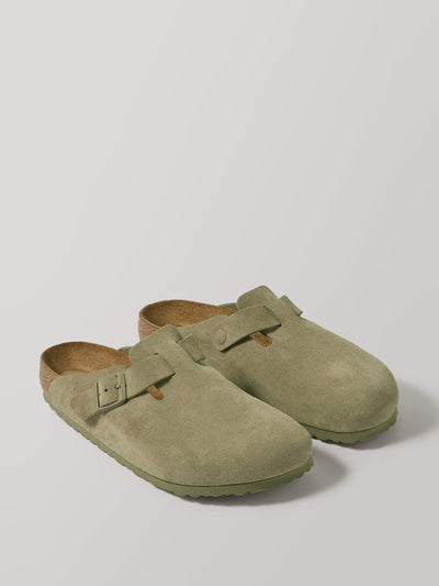 Birkenstock Boston clogs in Faded Khaki at Collagerie