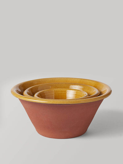 Willow Pottery Nesting bowls (set of 3) at Collagerie