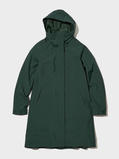 Uniqlo Blocktech dark green coat at Collagerie
