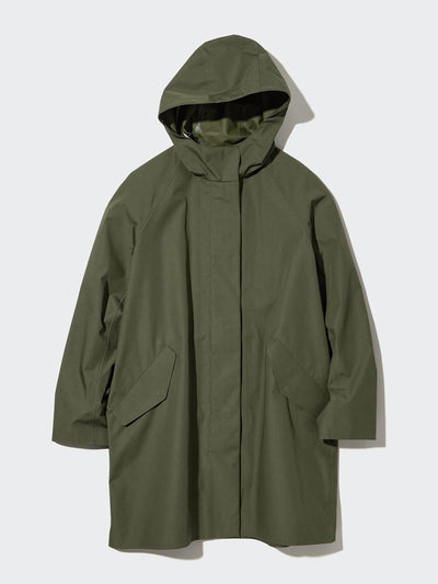 Uniqlo Blocktech half coat in Olive at Collagerie
