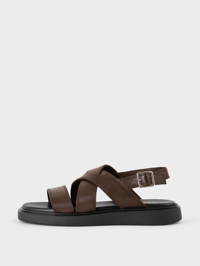 Vagabond Connie sandals in Brown leather at Collagerie