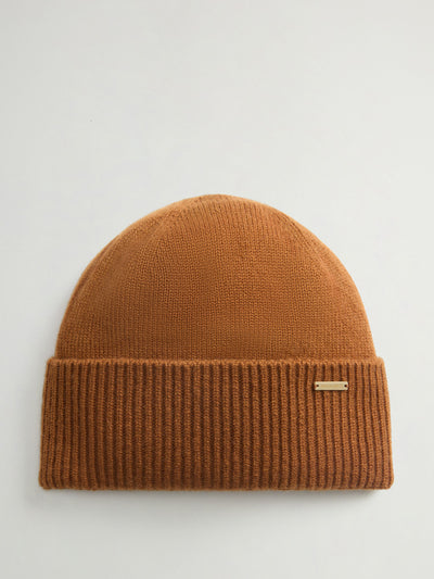 Woolrich Pure cashmere beanie at Collagerie