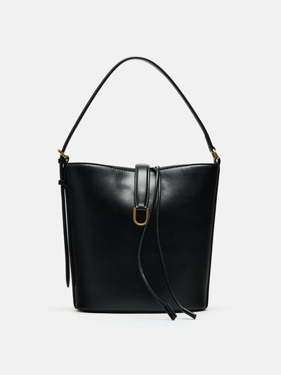 Zara Bucket bag with buckle at Collagerie