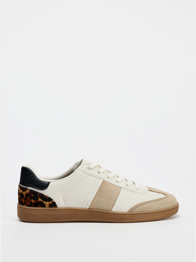 Zara Contrast sneakers at Collagerie