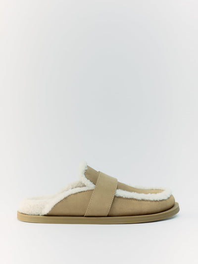Zara Faux leather mule slippers at Collagerie