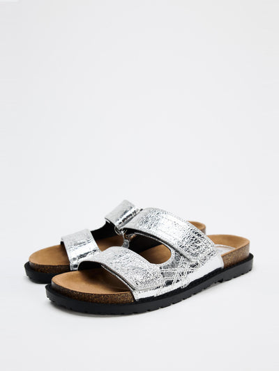 Zara Flat metallic-effect slider sandals at Collagerie