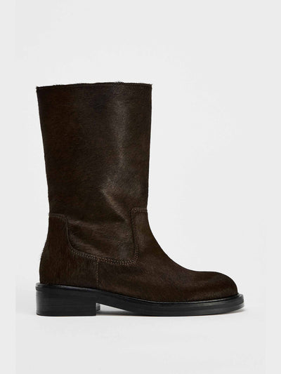 Zara Flat sheepskin lined leather ankle boots at Collagerie