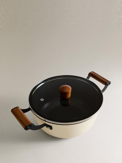 Zara Home Iron pot with lid at Collagerie
