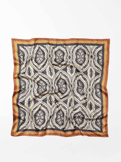 Zara Printed satin scarf at Collagerie