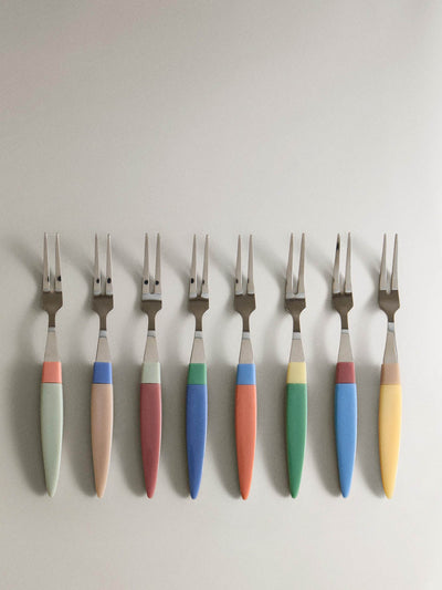 Zara Home Aperitif forks with resin handle (set of 8) at Collagerie