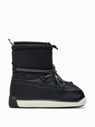 Zara Water resistant and water repellant ankle boots at Collagerie