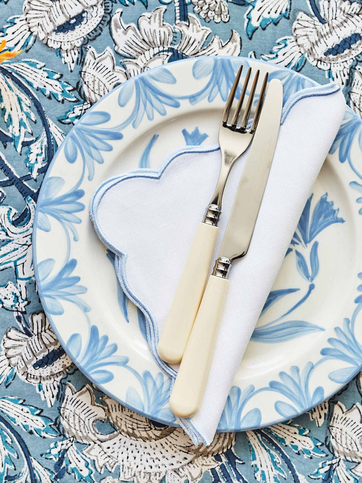 Cotswolds blue dinner plate