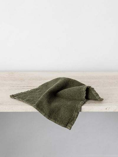 Cultiver Forest green pure linen wash cloth at Collagerie