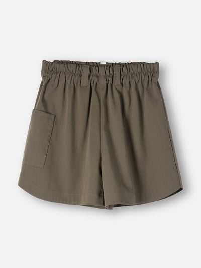 Riand 28 Freddie shorts in olive at Collagerie