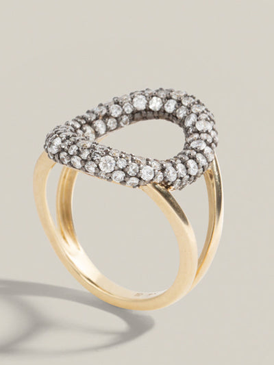 Lucy Delius Signature diamond Pavé oval ring at Collagerie