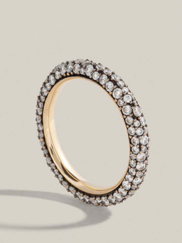 Diamond Pavé eternity ring with black rhodium plating