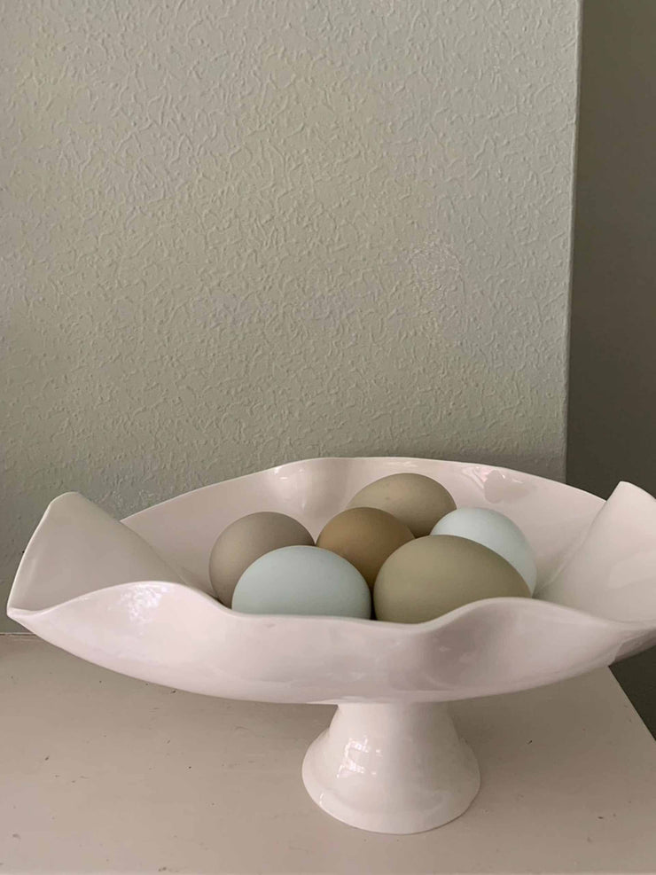 Porcelain pedestal bowl