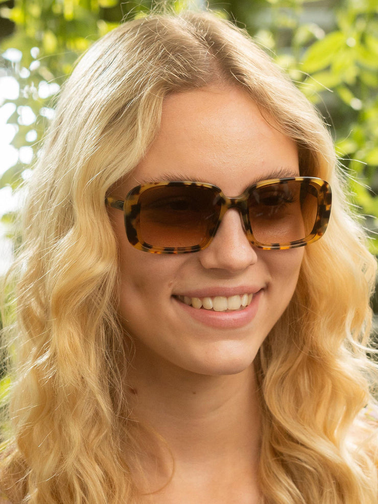 Luna sunglasses in tokyo tort
