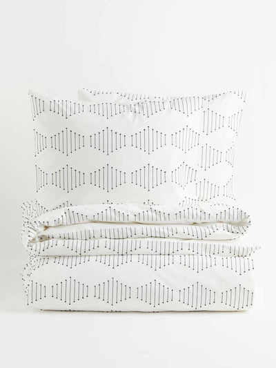 H&M White and black detail duvet cover set at Collagerie