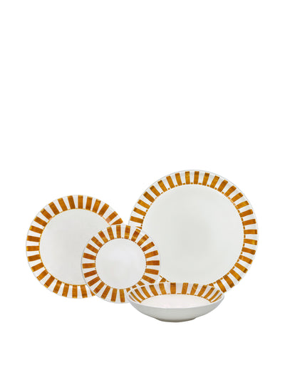 Villa Bologna Dinner set in yellow stripes (16 piece) at Collagerie